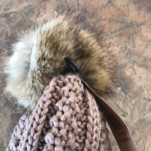 C.C women’s fuzzy fur pom beanie - Picture 5 of 9